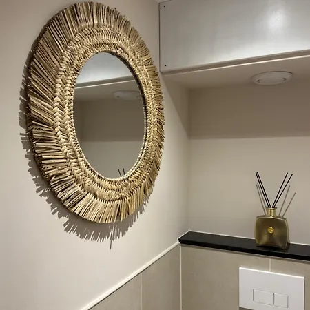 Dani Aan Zee - - Free Parking * Зандфорт