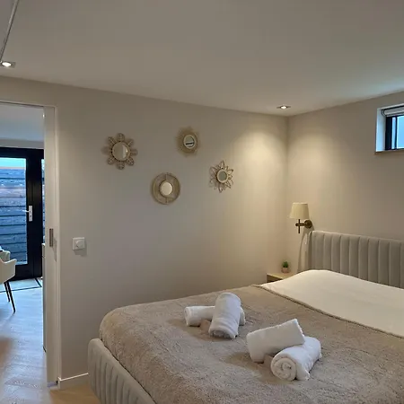 Dani Aan Zee - - Free Parking Appartement *