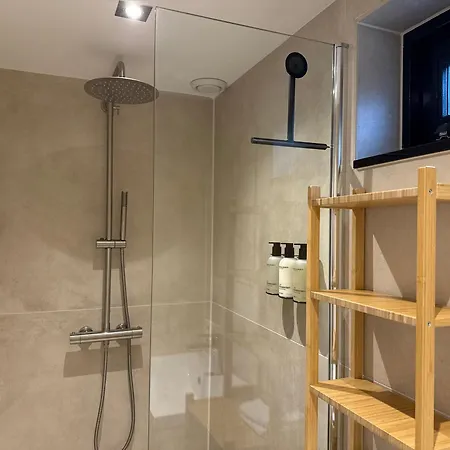 Dani Aan Zee - - Free Parking Appartement