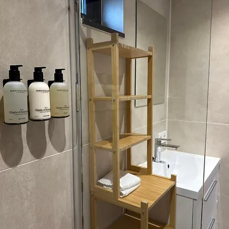 Appartement Dani Aan Zee - - Free Parking