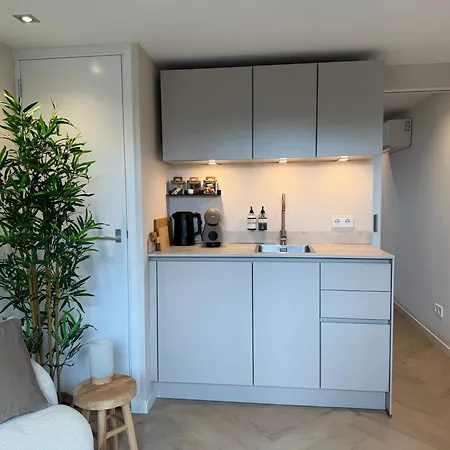 Appartement Dani Aan Zee - - Free Parking