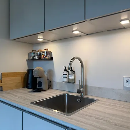 Dani Aan Zee - - Free Parking Zandvoort