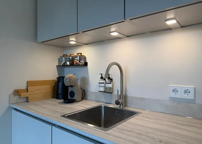 Dani Aan Zee - - Free Parking Zandvoort