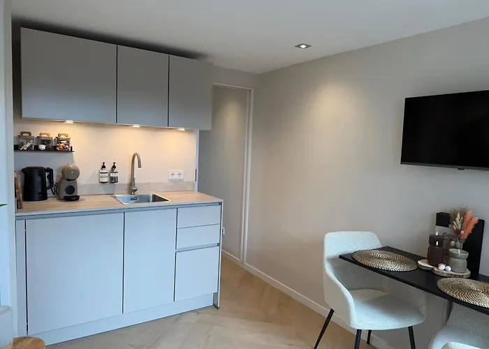 Daire Dani Aan Zee - - Free Parking *